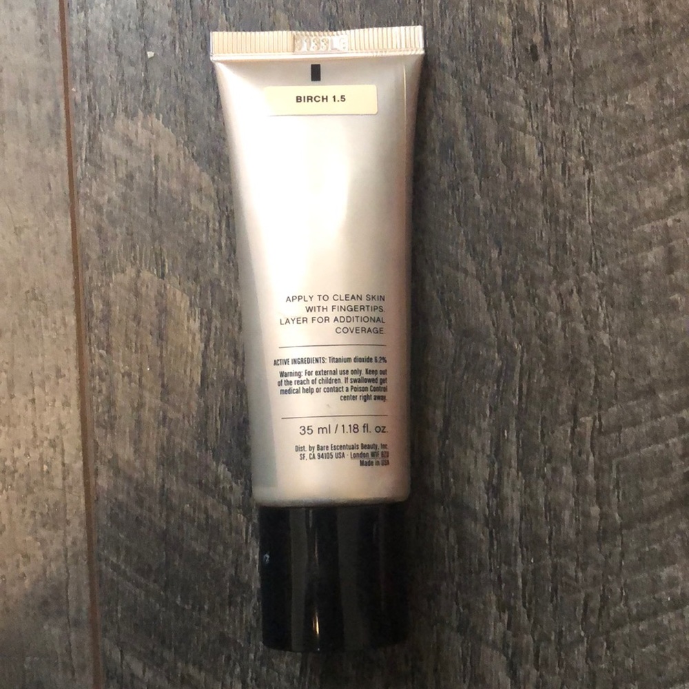 Bare Minerals Complexion Rescue - Picture 2 of 3